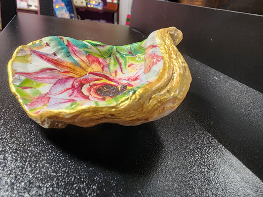 Floral Oyster Trinket Dish